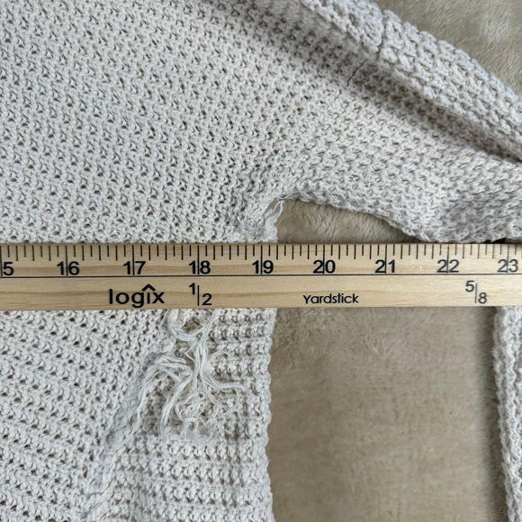 Free People Moonshine Cold Shoulder Oversized Sweater Ivory Sz S Raw Edge Fringe - Picture 7 of 9